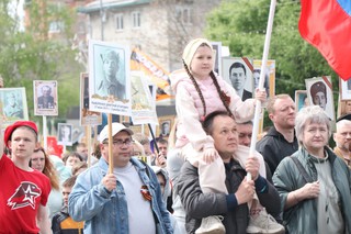 Память жива: уссурийцы приняли участие в масштабном шествии &ldquo;Бессмертного полка&rdquo;