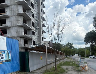 Проверку строительных площадок города провели специалисты администрации