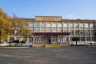 В двух школах Уссурийска проверили ход ремонта пищеблоков