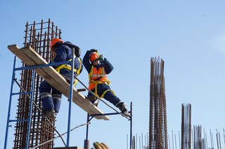 Глава муниципалитета проинспектировал процесс ремонта и возведения значимых социальных объектов