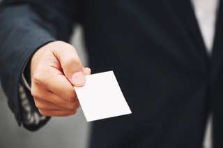 В Уссурийске организуют выдачу пропусков для проезда на общественные кладбища в день Радоницы