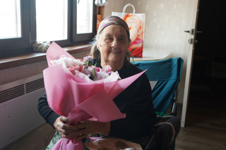 Труженица тыла Тамара Куторова отметила 94-й день рождения