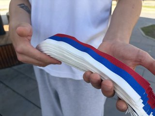 В преддверии Дня России в Уссурийске стартовала всероссийская акция «Российский триколор»