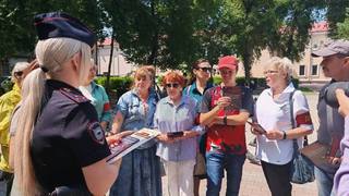 Участковые уполномоченные полиции и общественники провели профилактическое мероприятие на улицах Уссурийска