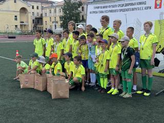 В Уссурийске состоялся финал и награждение победителей турнира по мини-футболу на призы главы