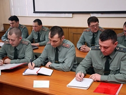 Более 1,5 тысяч военнослужащих ВВО получат в 2012 году гражданские специальности