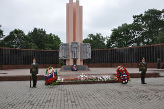 На площади Победы почтили память погибших в ВОВ
